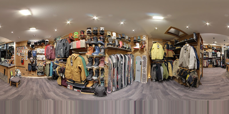 photo Sport 2000 Seven Twenty Snowshop - Location de ski Avoriaz morzine, france