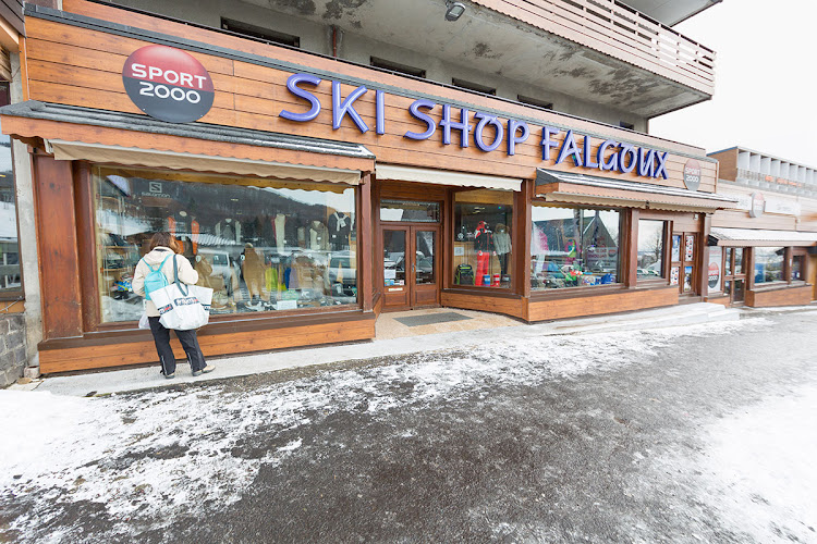 photo Sport 2000 Ski Shop Falgoux - Location ski Super Besse besse-et-saint-anastaise