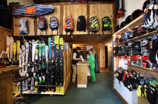 photo GO SPORT MONTAGNE CHALET DES NEIGES SKISHOP Val Thorens