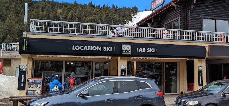 photo GO SPORT MONTAGNE AB SKI bolquère